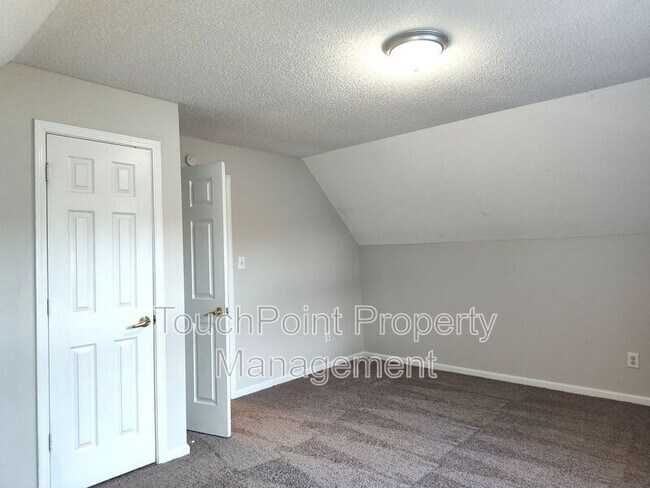 Building Photo - 14830 Cane Field Dr