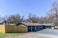 Building Photo - 5706 Gloucester Ln