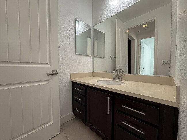 Building Photo - 4028 Freestone Pl