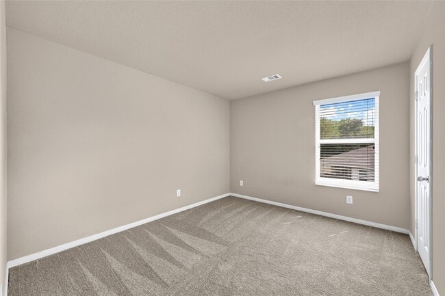 Building Photo - 3007 Apple Dale Dr