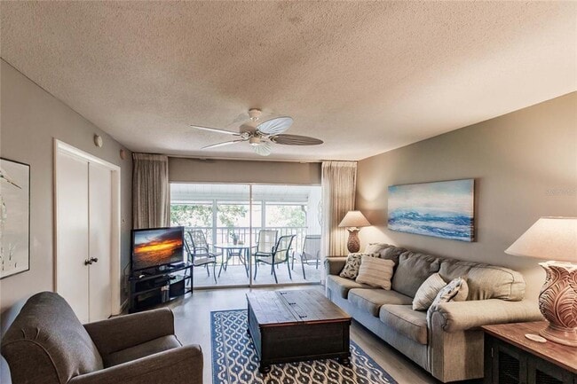 Building Photo - 6061 E Peppertree Way