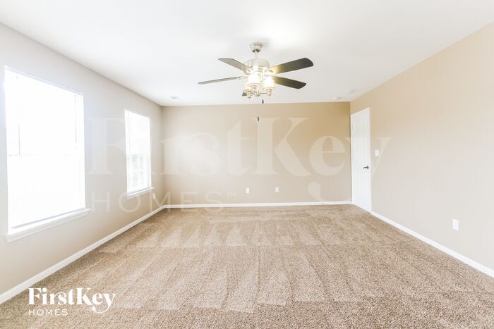 Building Photo - 7156 Bracken Ln