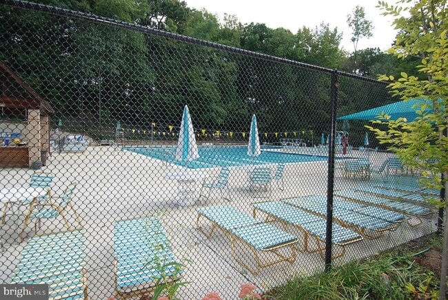 Building Photo - 6403 Tone Dr