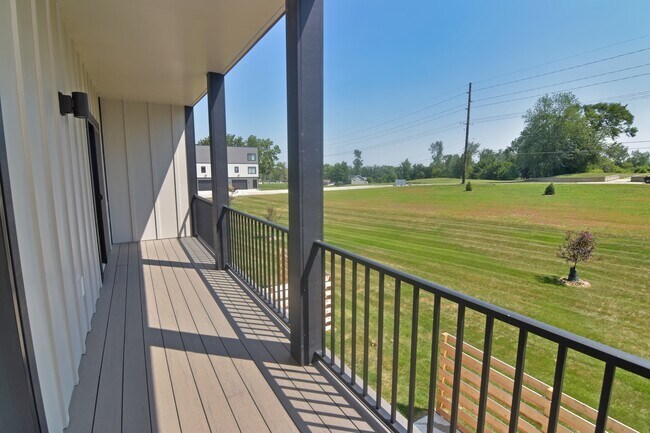 Building Photo - 14 Crosby Park Dr