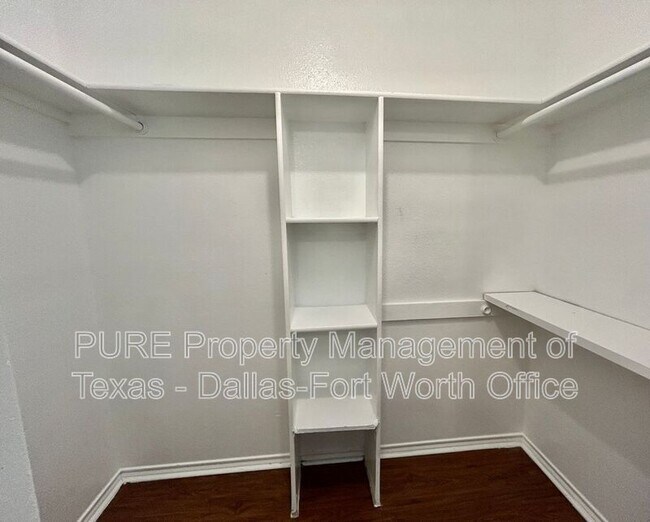 Building Photo - 3405 Orchard St