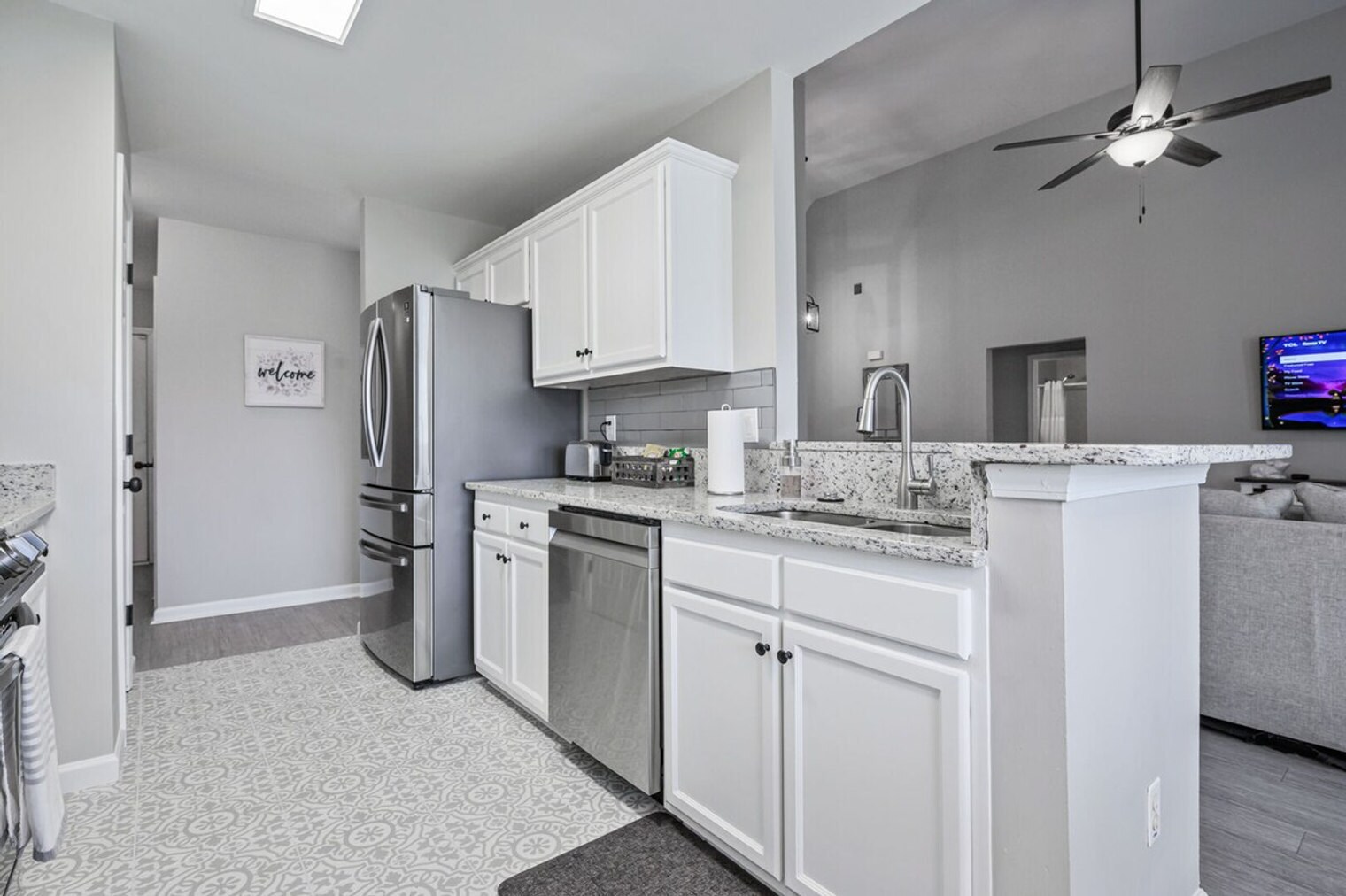 Building Photo - 11 Cobblestone Dr NW