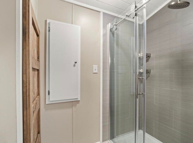 Building Photo - 4747 Port Arthur Ave