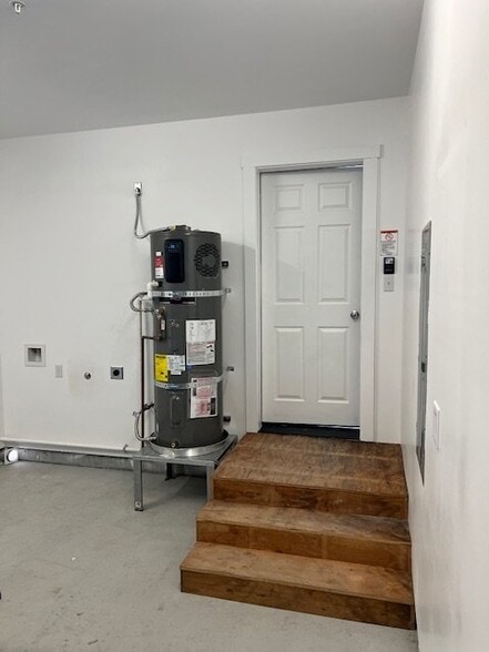 Building Photo - 2023 Lime Ave