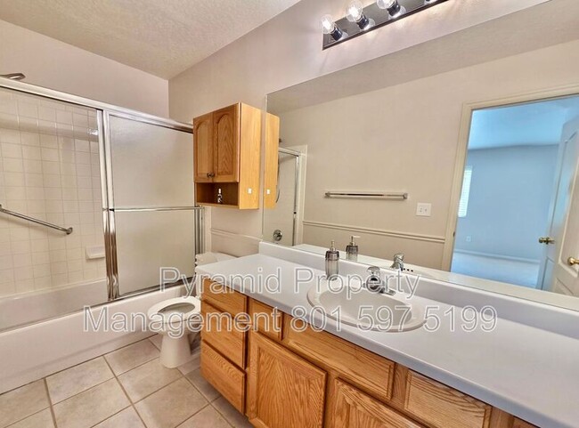 Building Photo - 2128 S 2060 E