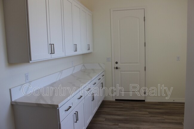 Building Photo - 2905 Kolob Canyon Dr