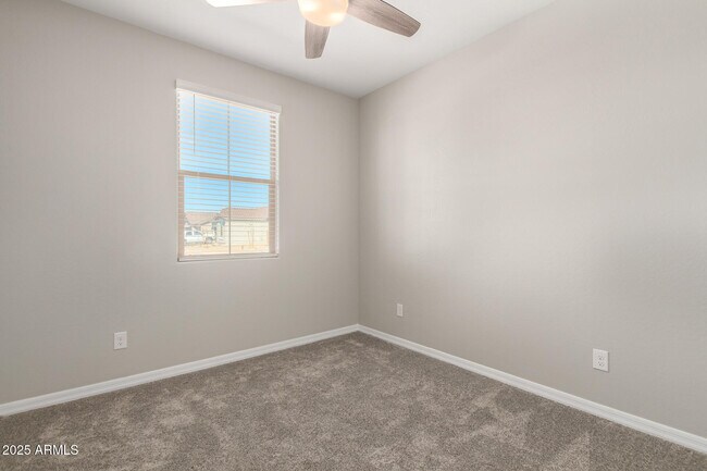 Building Photo - 1275 E Jahns Dr