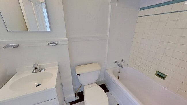 Building Photo - 8 W Prospect St