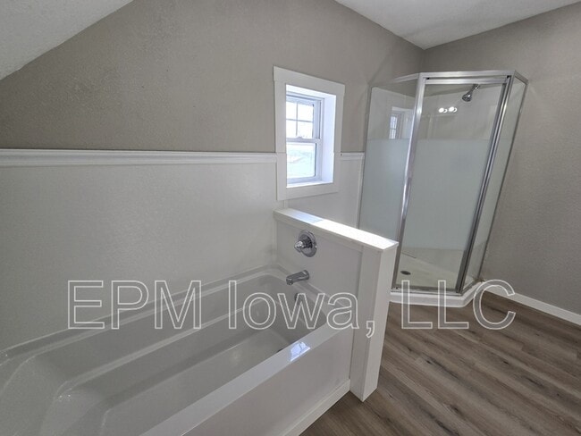 Building Photo - 827 Dawson St