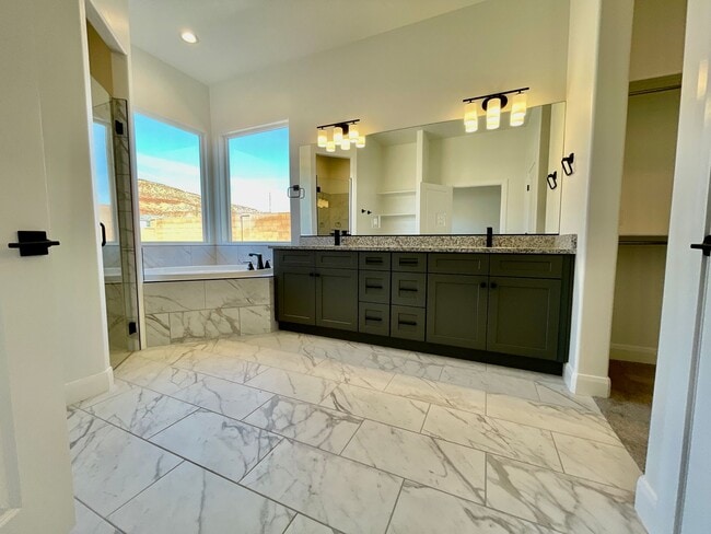 Building Photo - Four-Bedroom Home in Washington Fields