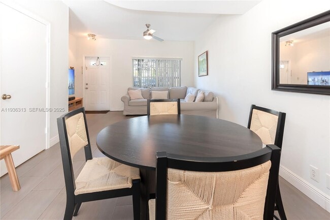 Building Photo - 7818 Dixie Beach Cir