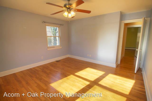 Building Photo - 3 br, 2 bath House - 510 Everett Place