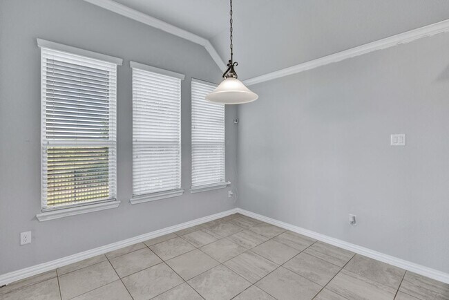Building Photo - 16117 Gladewater Terrace