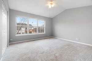 Building Photo - 732 Woodewind Dr