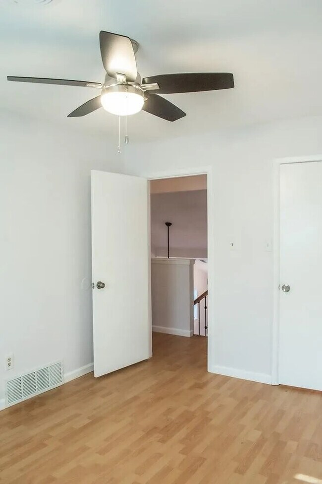 bedroom 5 (upstairs) - 6736 Starnes Rd