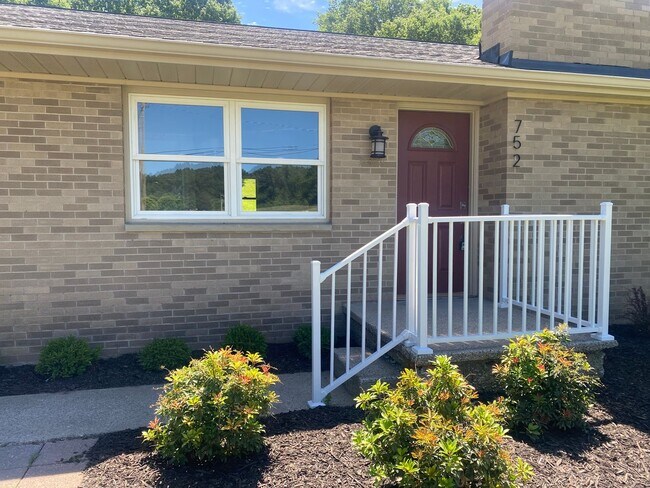 Building Photo - Recently Renovated Home within Walking Dis...