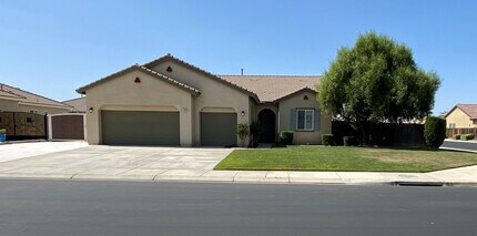 Building Photo - Price Reduced