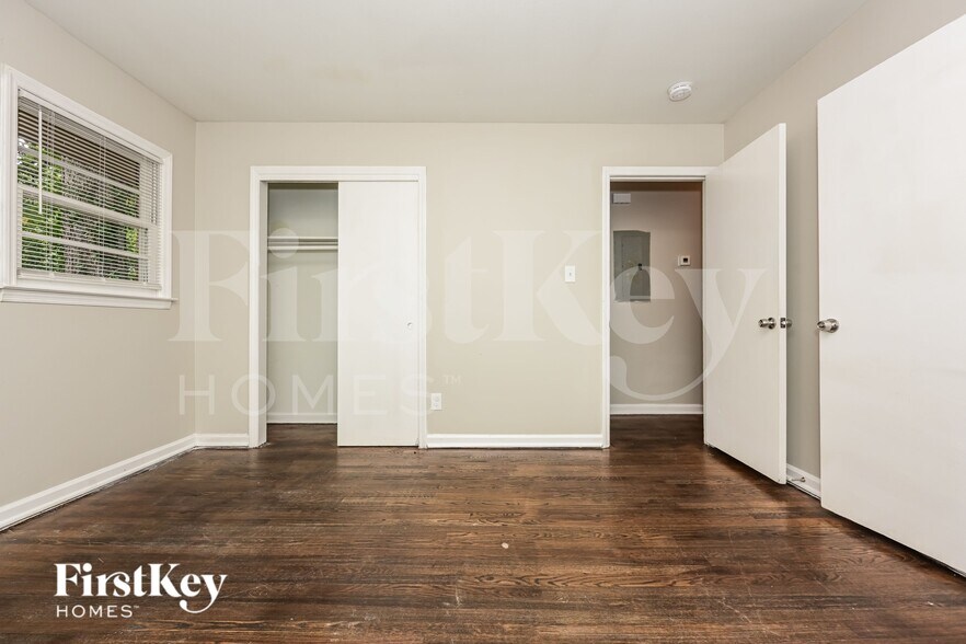 Building Photo - 6763 Brookwood Cir