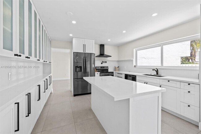 Building Photo - 9547 SW 146th Pl