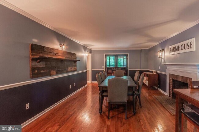 Building Photo - 607 Lancaster St