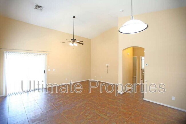Building Photo - 2025 S 101st Ln