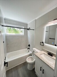 Building Photo - Holiday Special - Dont miss out Call and get it!