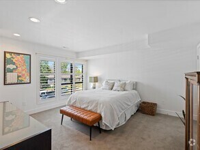 Building Photo - Luxury 3-Bed, 3.5-Bath Denver Home with Ro...