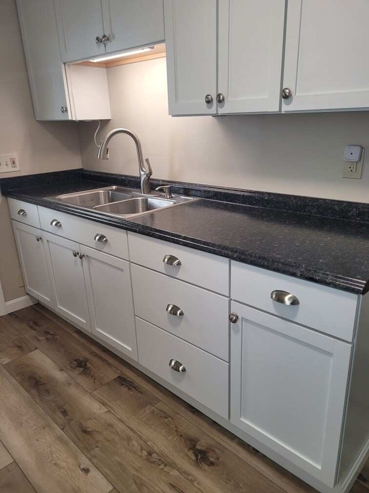 Kitchen - 53 Stage St