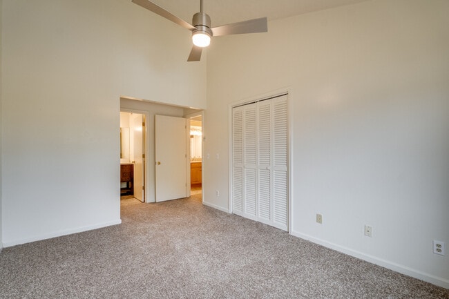 Building Photo - 1116-9 Blue Ridge Drive