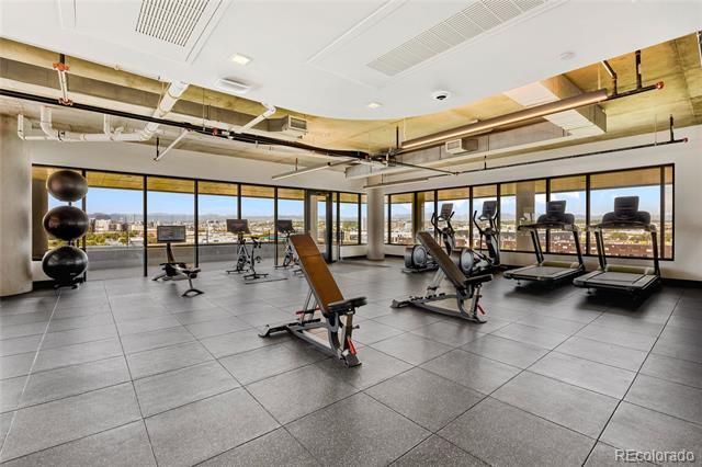 Building Photo - 3520 Chestnut Pl