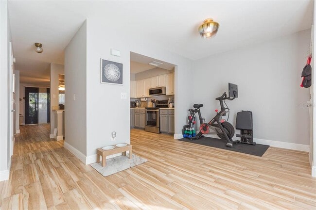 Building Photo - 14123 Trouville Dr