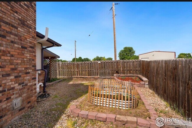 Building Photo - 1621 Kennedy Ave