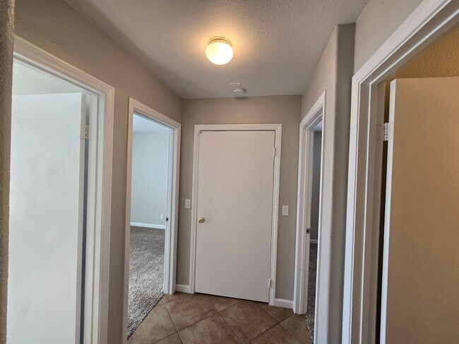 Building Photo - **Gorgeous 4-Bedroom Home in North Las Vegas!**