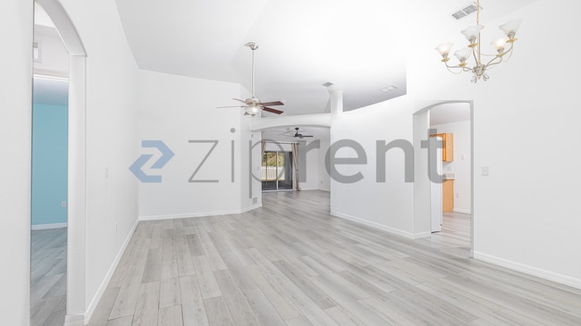 Building Photo - 510 Heather Hill Blvd