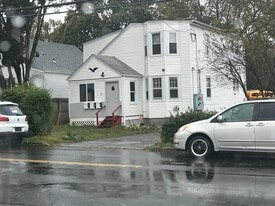 Building Photo - 72 Maple St