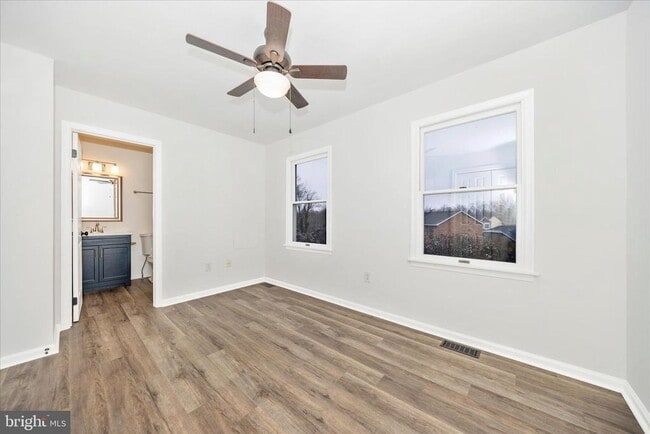 Building Photo - 19 Stonewall Ct