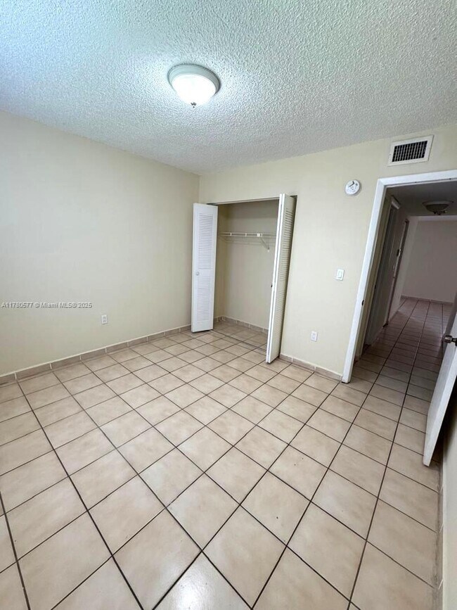 Building Photo - 7283 W 24th Ave
