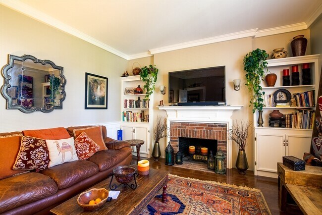 Building Photo - 1401 Great Pond Rd