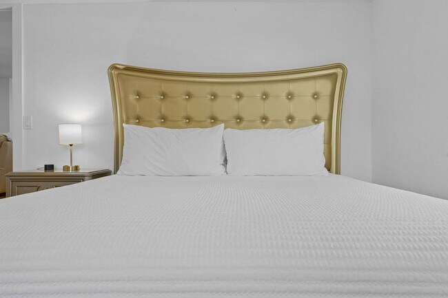 Building Photo - 2229 Alice Rd