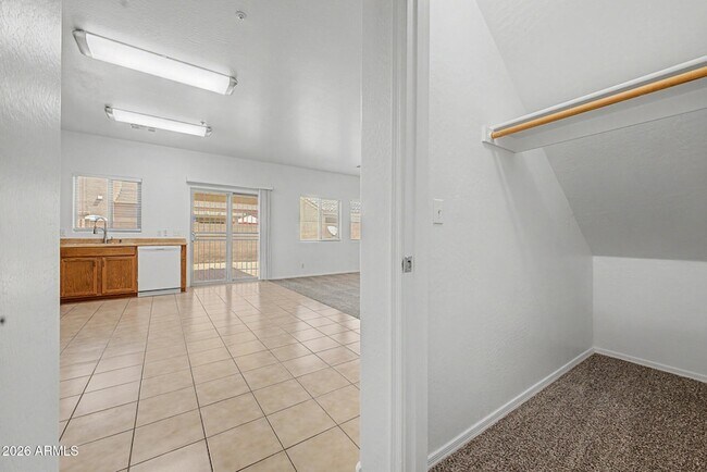 Building Photo - 8748 W Wood Dr
