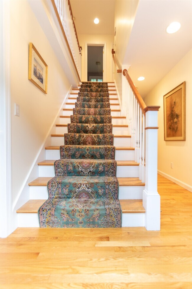 Building Photo - 12 Morningstar Dr