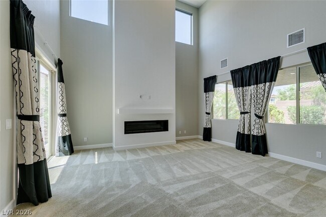 Building Photo - 1027 Whitworth Ave