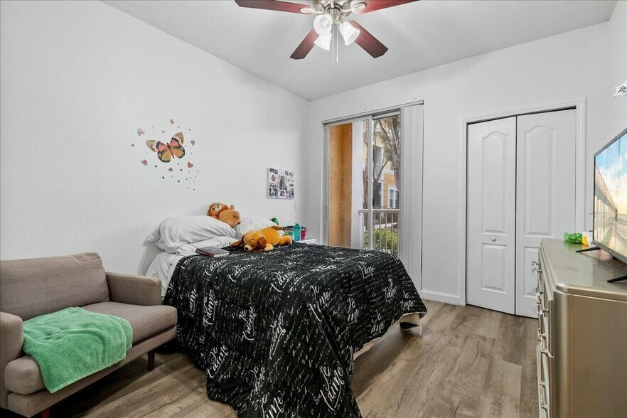 Building Photo - 1109 Shoma Dr