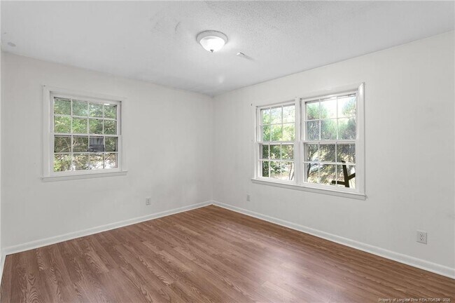 Building Photo - 161 Summerhill Rd