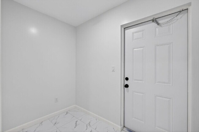 Building Photo - 3255 Avenue J