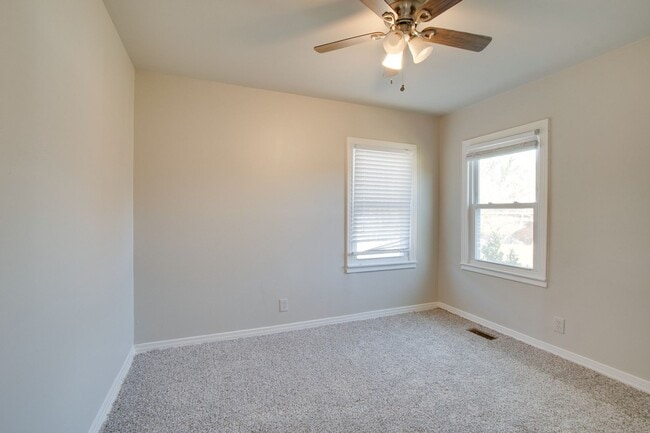 Building Photo - 1715 Chester St NW